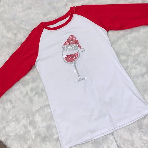 BRAND NEW Christmas Glitter Santa Hat Wine Raglan Glass Shirt - Picture 6 of 7